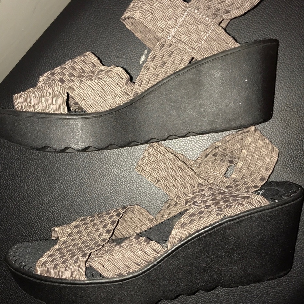 Shoes - Picture 2 of 5